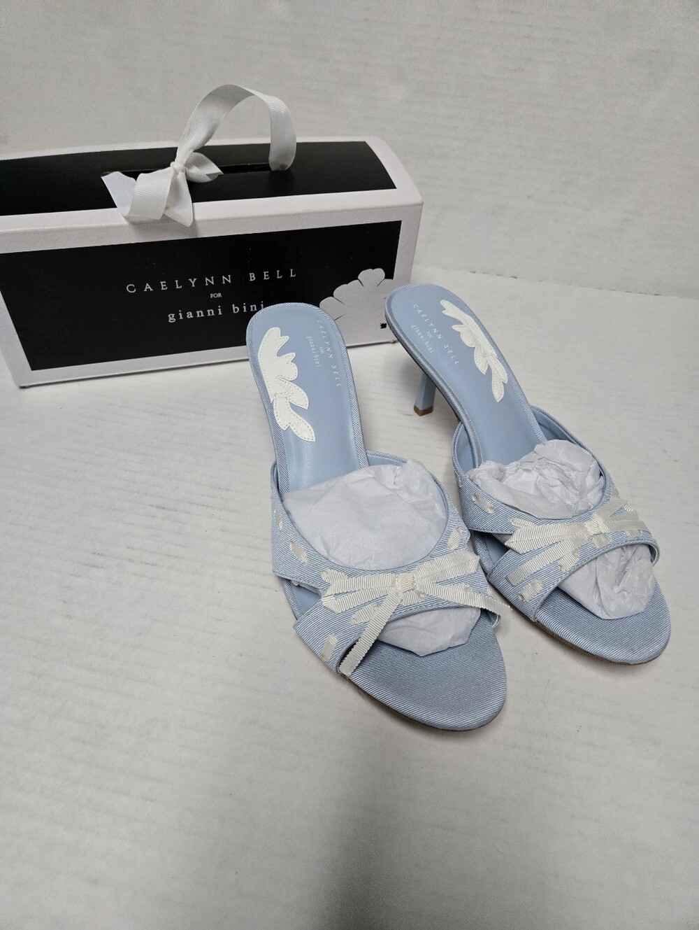 Caelynn Bell for Gianni Bini Womens Meredith Heels Lake Blue Size 11 Sandals NIB - Picture 2 of 10